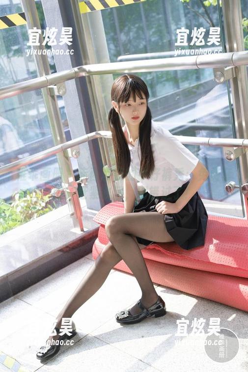 稚乖画册-赤西夜夜 稚乖画册 - 赤西夜夜的牛仔裤秀:免费套图,赶紧收藏,别错过了!