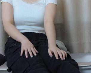 绮梦摄影 - 来瞧瞧小玉与她的女友，高清美图性生活的另一面！