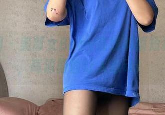 微密圈 - 美邵女Baby在线解锁短裤魔法，高清画面让人心动！
