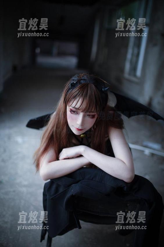 翎柒菜菜 翎柒菜菜的坏女人传说,免费图集突袭你的视线!