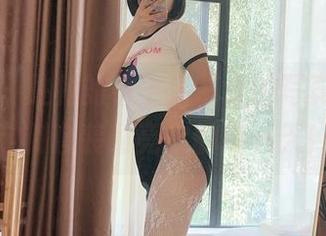 微密圈 - 胜利的小生活带来的写真更新，定制套装照亮你的每一天！