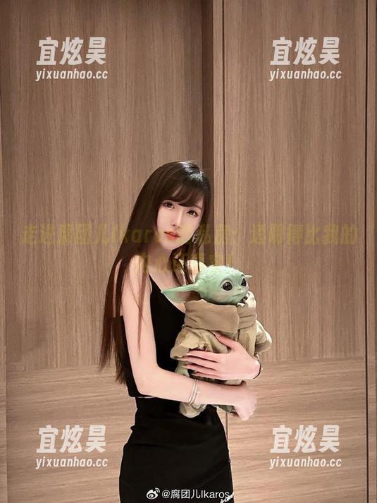 腐团儿Ikaros 走进腐团儿Ikaros的私房:透明得比我的内心还真实!
