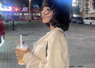 “美足出征，舞小喵的套图让你一脚踏入幻想！“