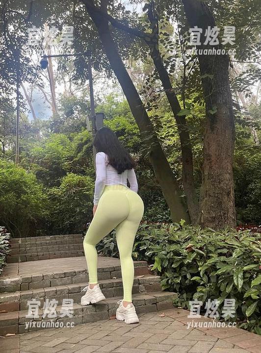 艾拉·isla 微密圈 - 轻松一拍:艾拉·isla的原图自拍写真,真的是随便一拍?