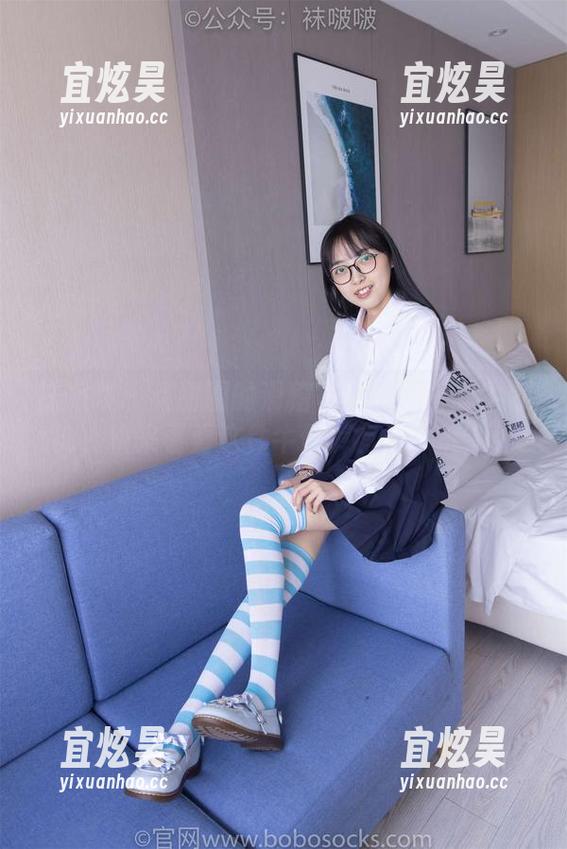 袜啵啵-甜甜圈 袜啵啵 - 甜甜圈的滑稽写真:可拆卸牛仔裤,快来看看这件牛仔裤有多‘拆’!