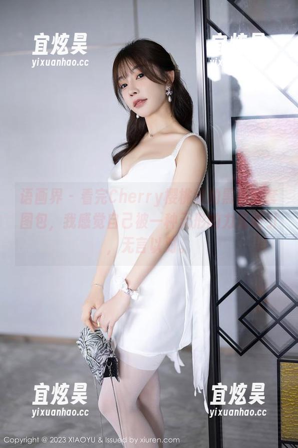 语画界-Cherry樱桃酱 语画界 - 看完Cherry樱桃酱的黑色全套图包,我感觉自己被一种无形的力量吸引,无言以对。