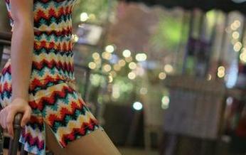 微密圈 - 辣妈女神在办公室的调皮瞬间：无圣光套图，看得我心跳不已