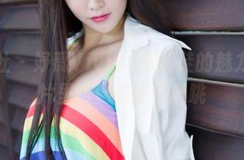 魅妍社 - 妤薇Vivian高跟鞋的魅力，图片里仿佛能听见心跳