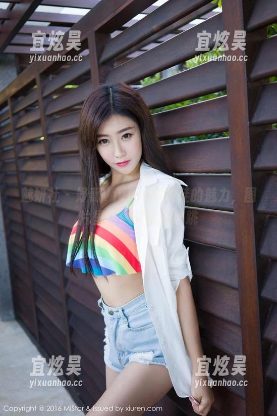 魅妍社-妤薇Vivian 魅妍社 - 妤薇Vivian高跟鞋的魅力,图片里仿佛能听见心跳